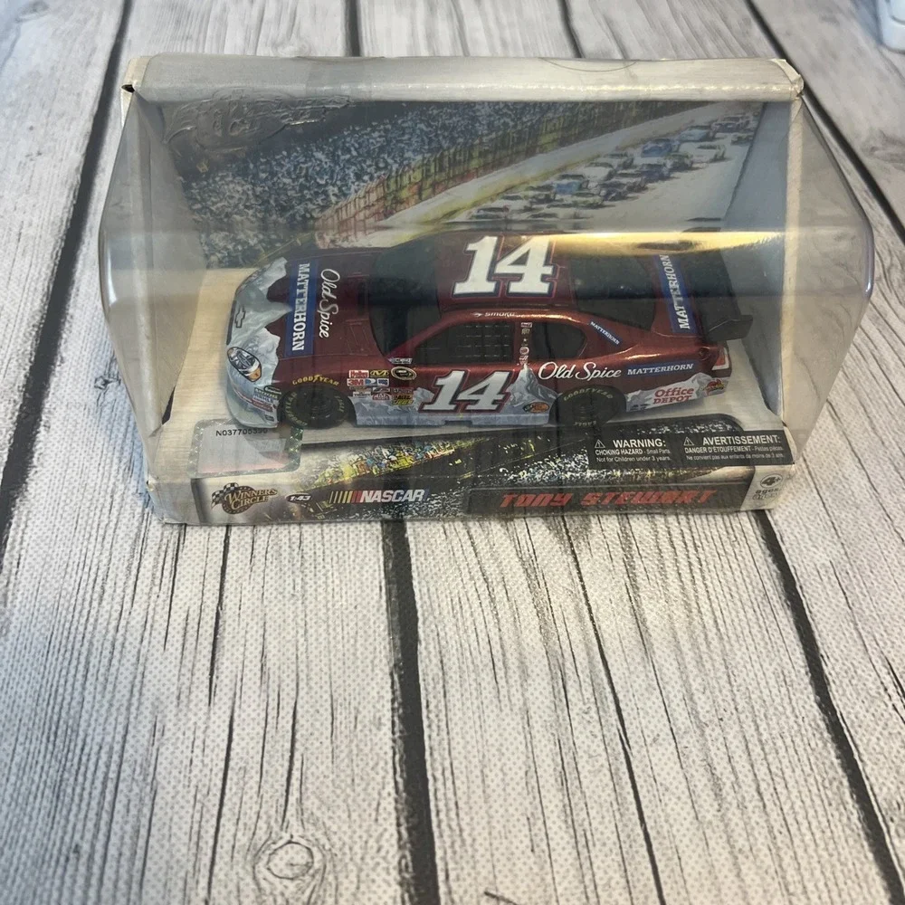 2009 Winners Circle TONY STEWART #14 Nascar Old Spice 1:24 Scale Diecast Car!
